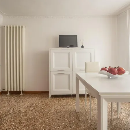Santa Maria Formosa Terrace R&r * ונציה