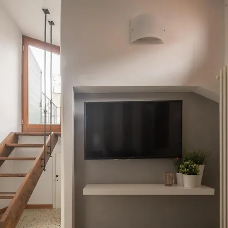 Santa Maria Formosa Terrace R&r * Βενετία